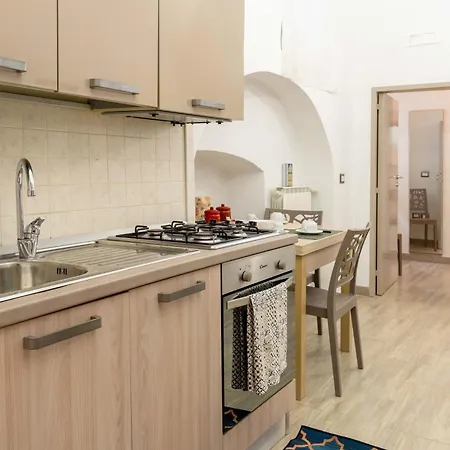 Casa Pino - Duplex In Town Apartment Bari