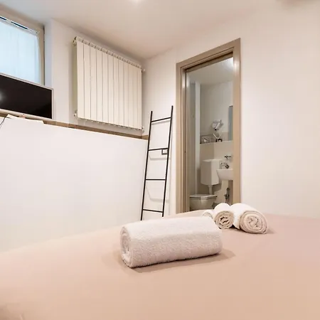 Casa Pino - Duplex In Town Apartment *